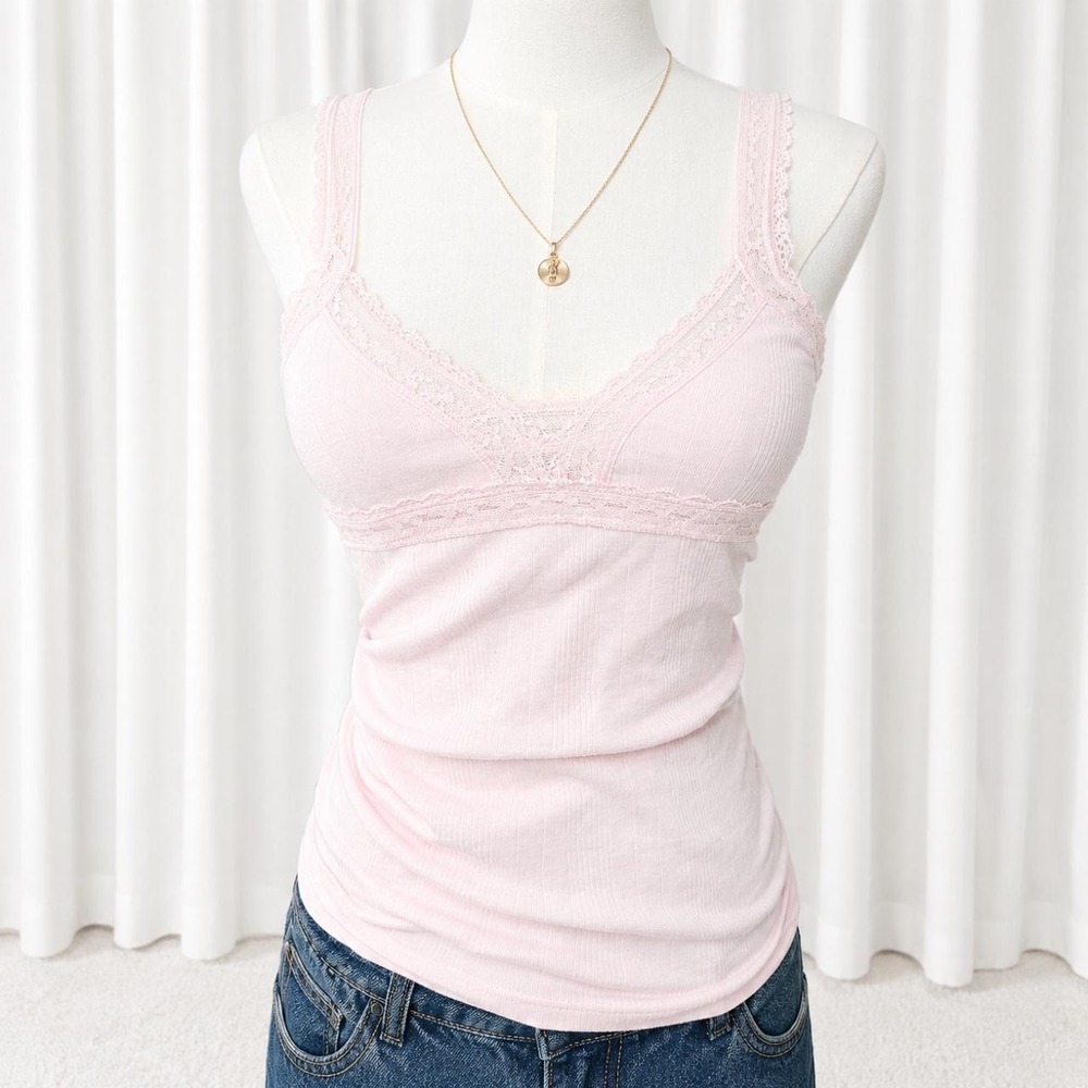 Y2K Baby Pink Lace Trim Tank Top 🎀